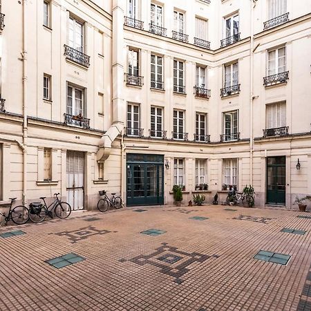Tourville - Tres Beau Studio - Bail Mobilite Paris Exterior photo